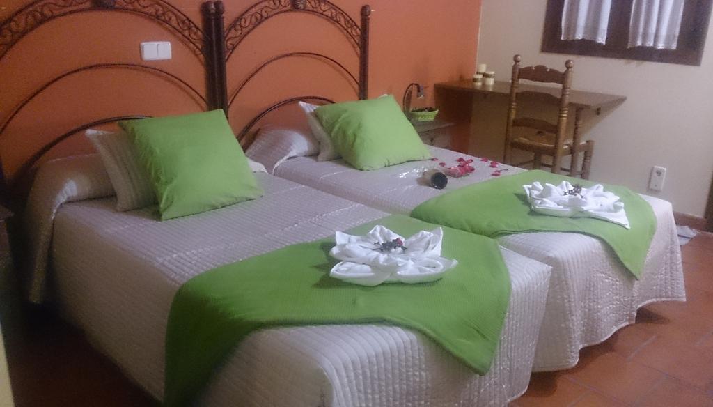Casas Rurales Las Praderas Affittacamere Poyales Del Hoyo Esterno foto